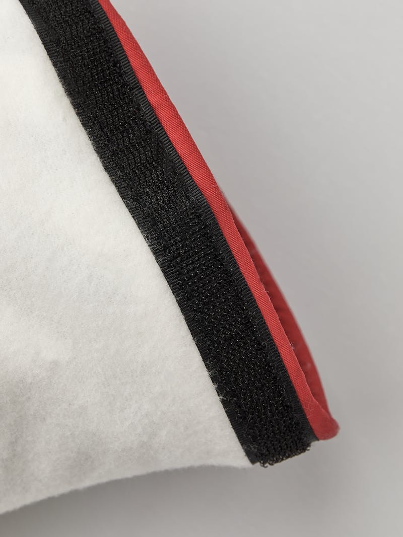 White machine-sewn liner glove  (3 of 4)