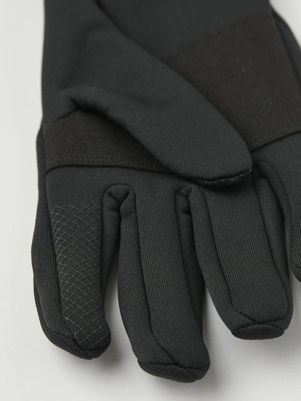 Black fleece inner glove with touch function (3 of 4)