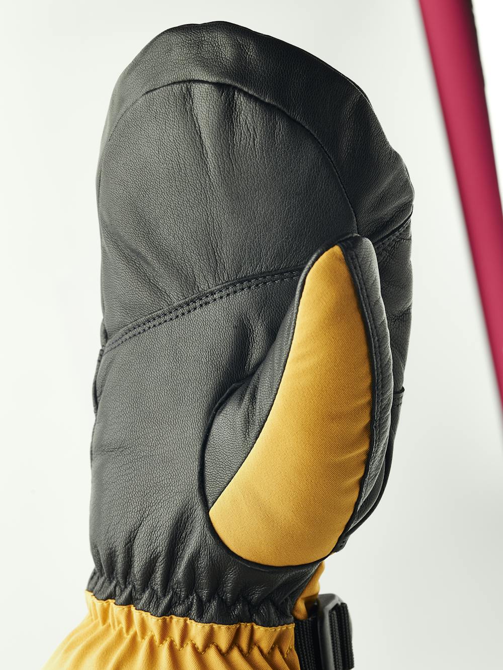 Army Leather Extreme Mitt i färgen Mustard / black (9 av 10)