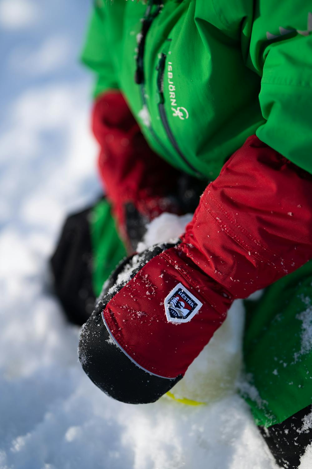 Red fabric mitten with black palm (5 of 6)