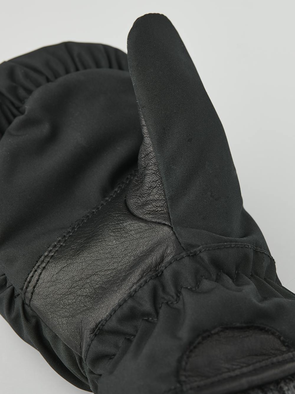 Black fabric mitten with hairsheep cuff and palm  (4 of 4)