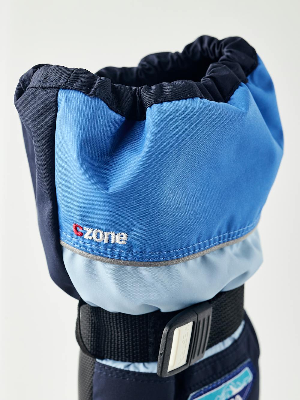 Blue fabric mitten with black synthetic palm and wrist adjustment (4 of 5)