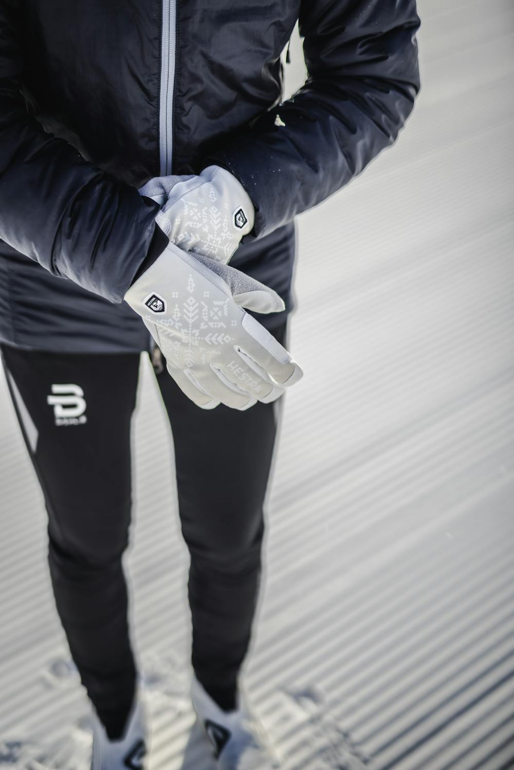 Beige print fabric cross-country ski glove with white palm (8 of 8)