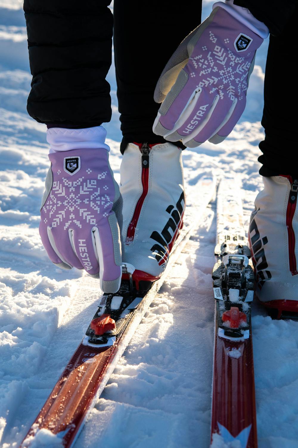 Light purple print fabric cross-country ski glove with white palm (7 of 7)
