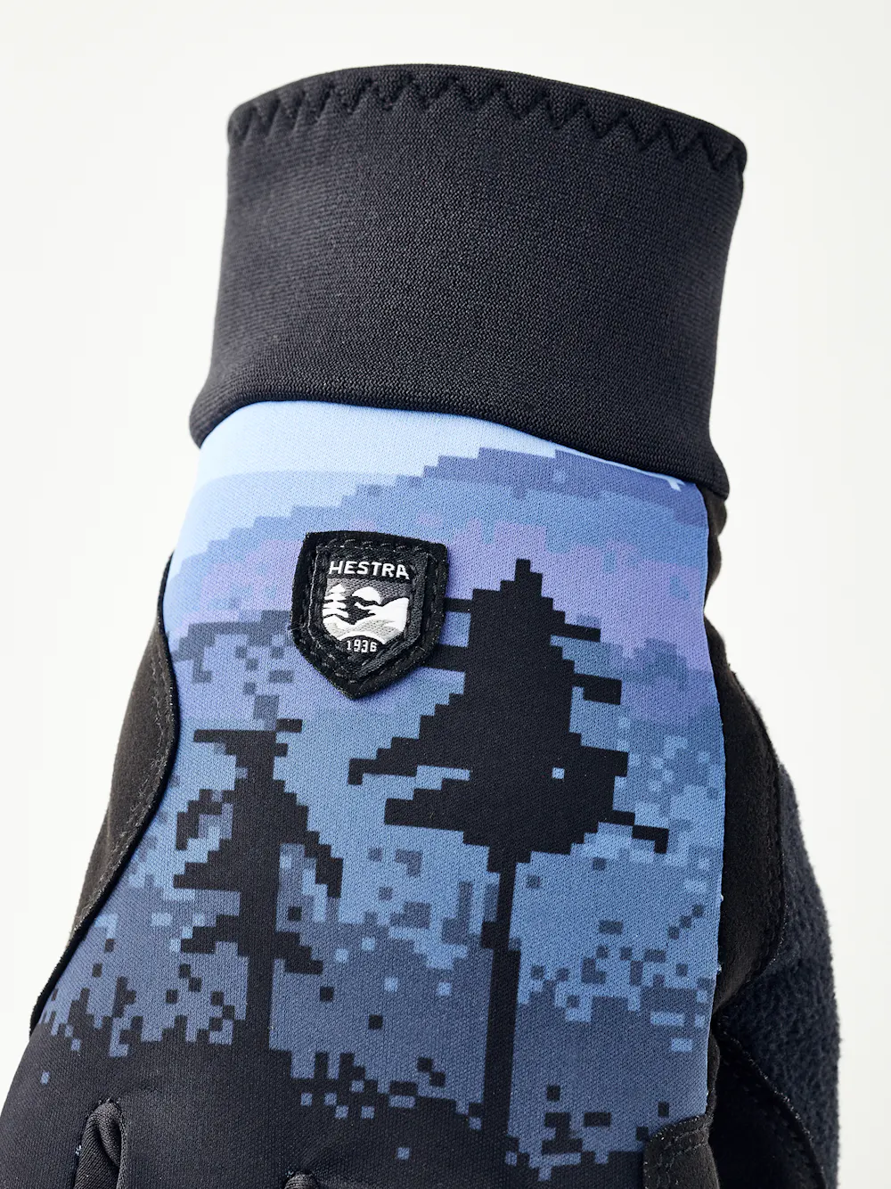 Dark blue print fabric cross-country ski glove with black palm   (4 of 5)