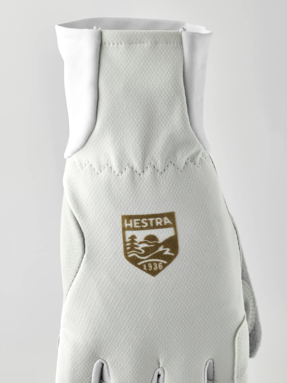 Women's XC Tracker 5-finger in the color Offwhite/white (2 of 5)