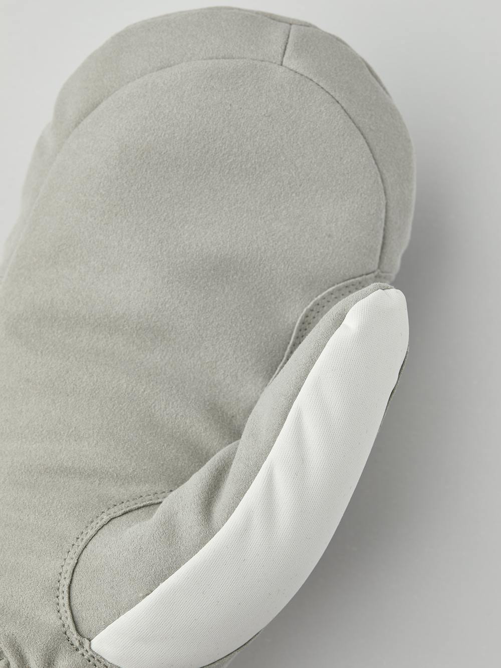 Blue and red fabric mitten with gray synthetic suede palm (4 of 6)