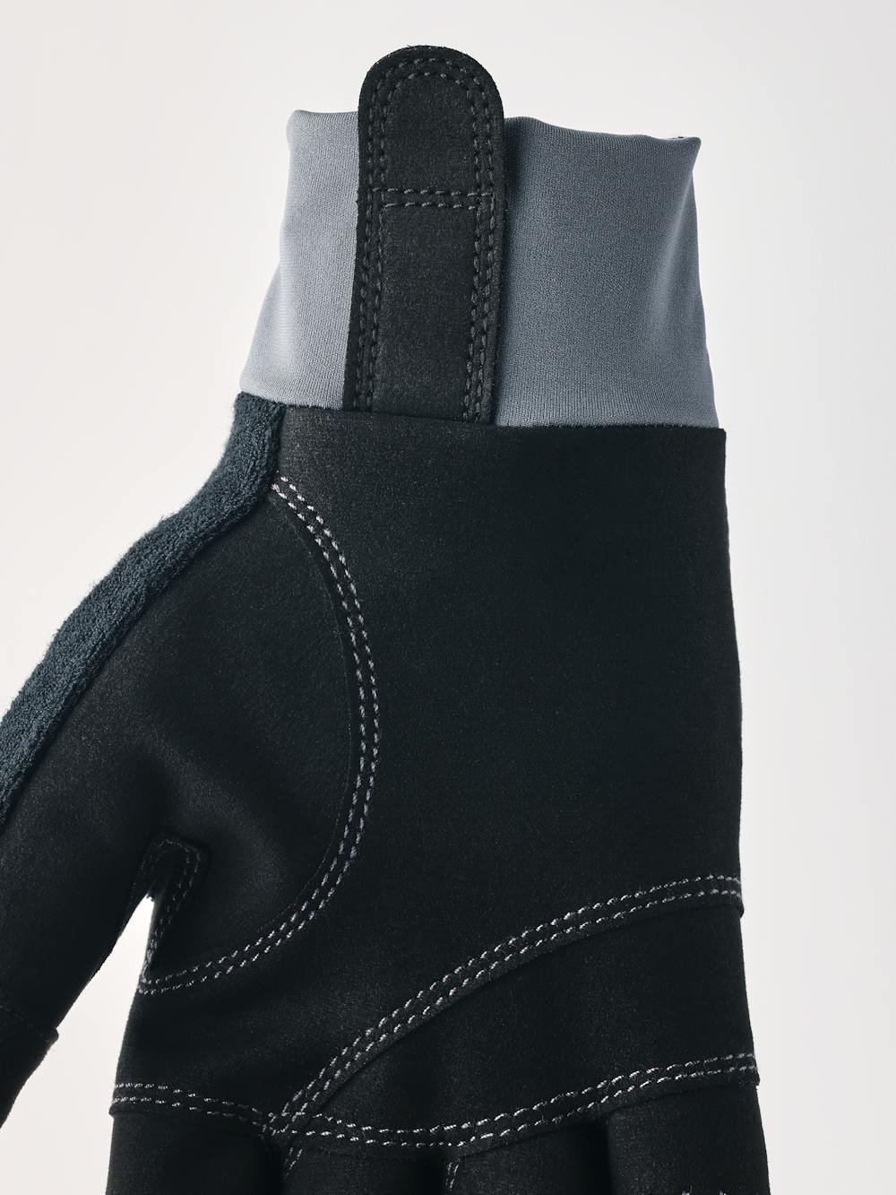 Ergo Grip Race Cut - 5 finger in the color Grey & black (4 of 5)