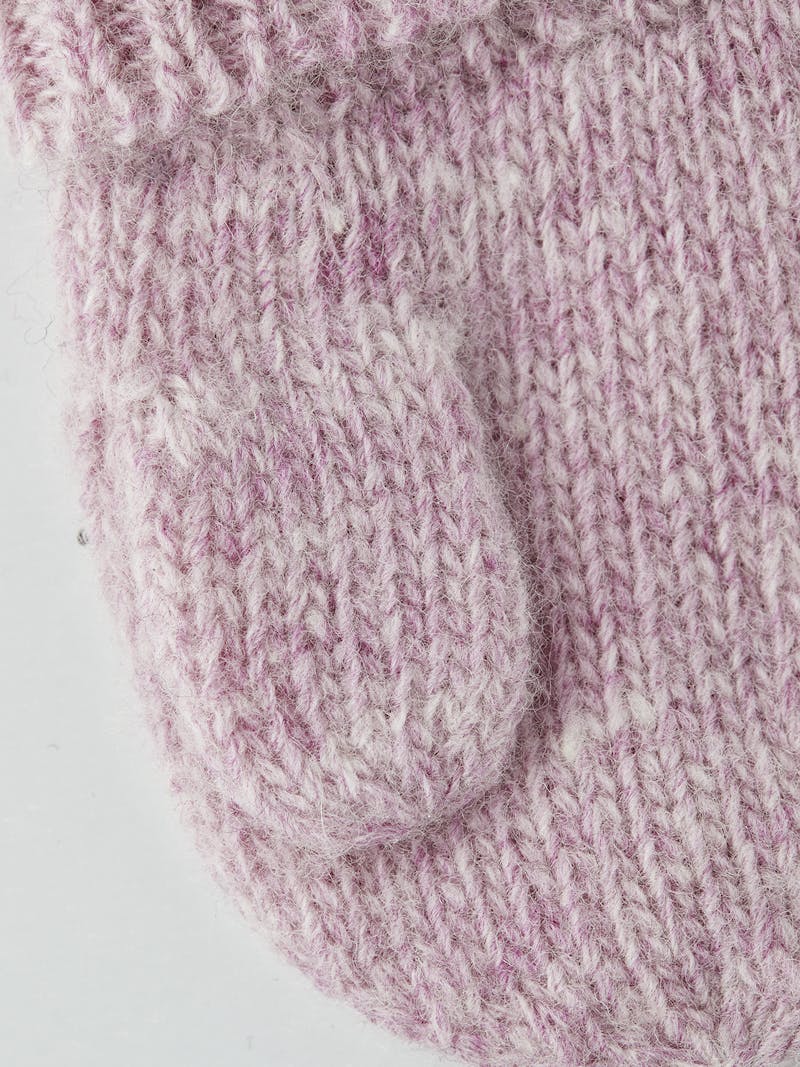 Pink knitted mitten in wool and cashmere mix  (2 of 3)