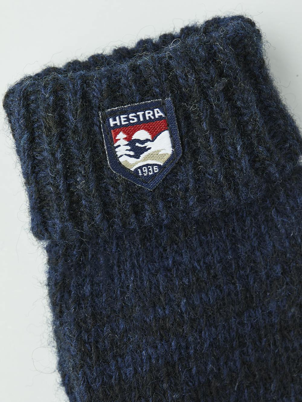 Dark blue knitted mitten in wool and cashmere mix (2 of 3)