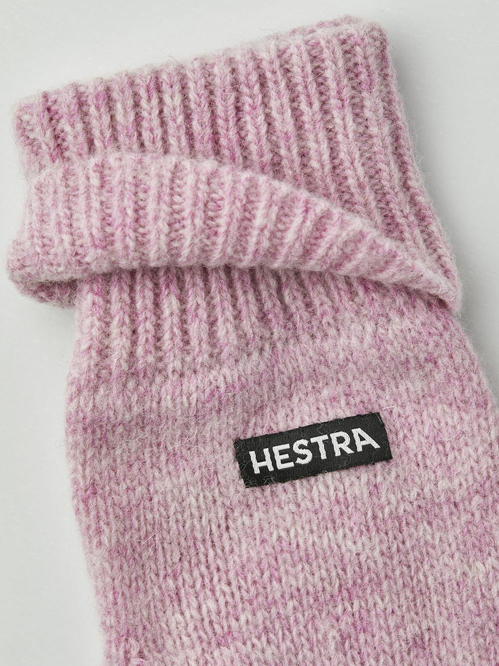 Pink knitted mitten in wool and cashmere mix (2 of 3)