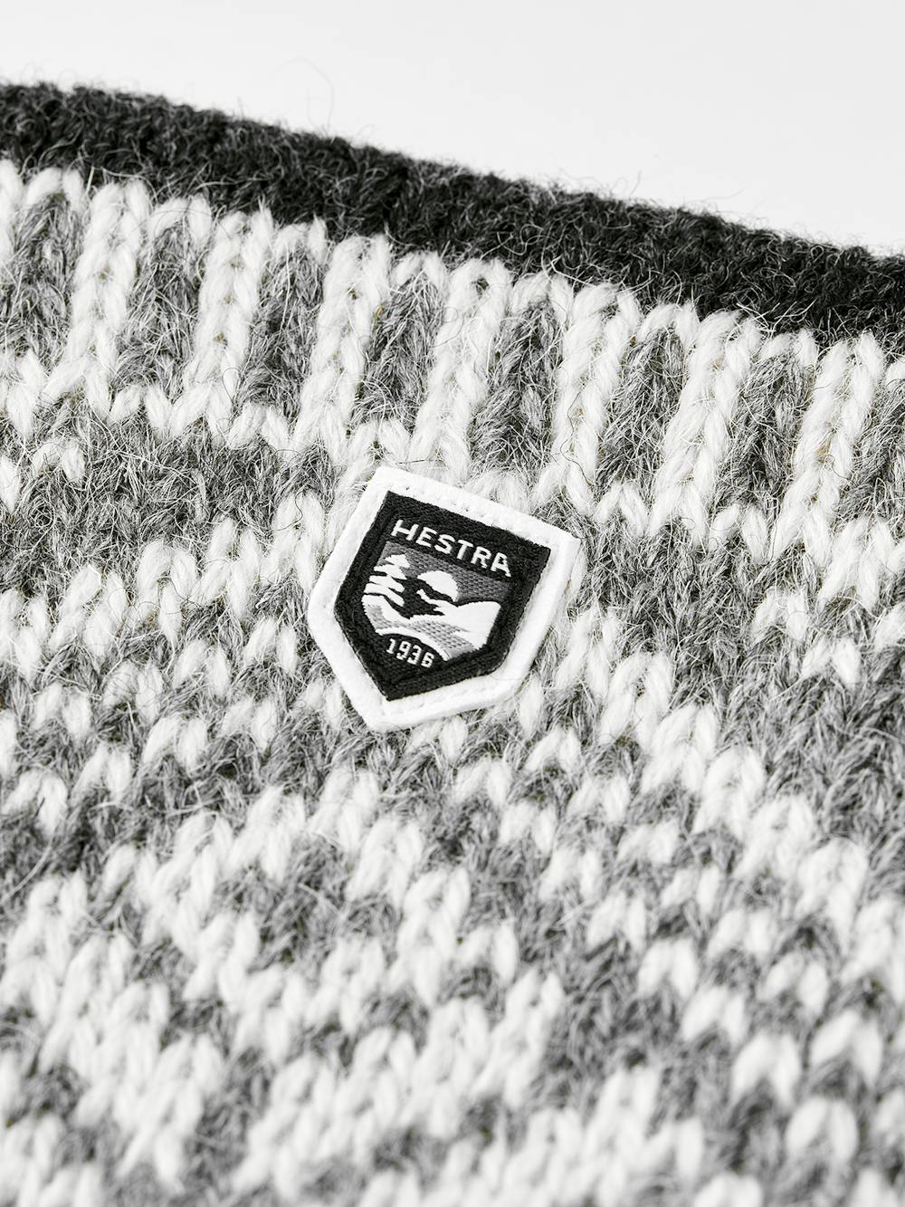 Grau-weißer Strickfäustling aus Shetlandwolle (2 oder 2)