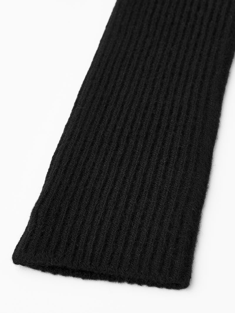 Black long knitted finger glove in cashmere
 (2 of 3)