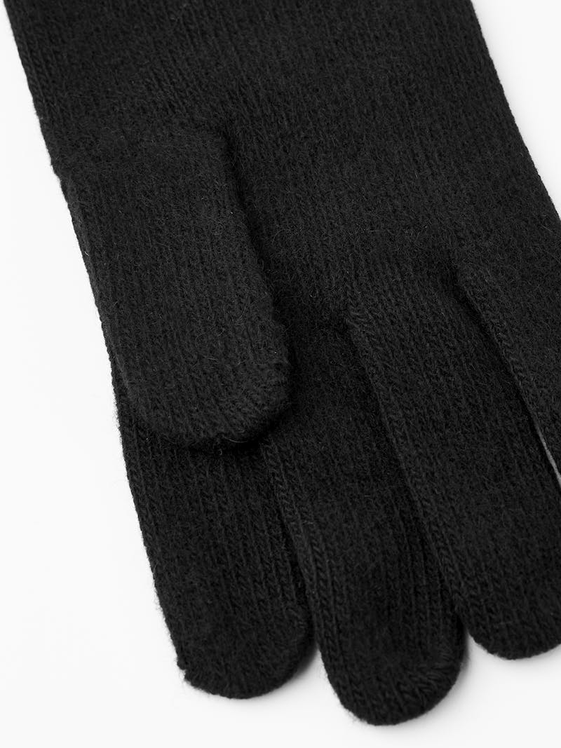 Black long knitted finger glove in cashmere
 (3 of 3)