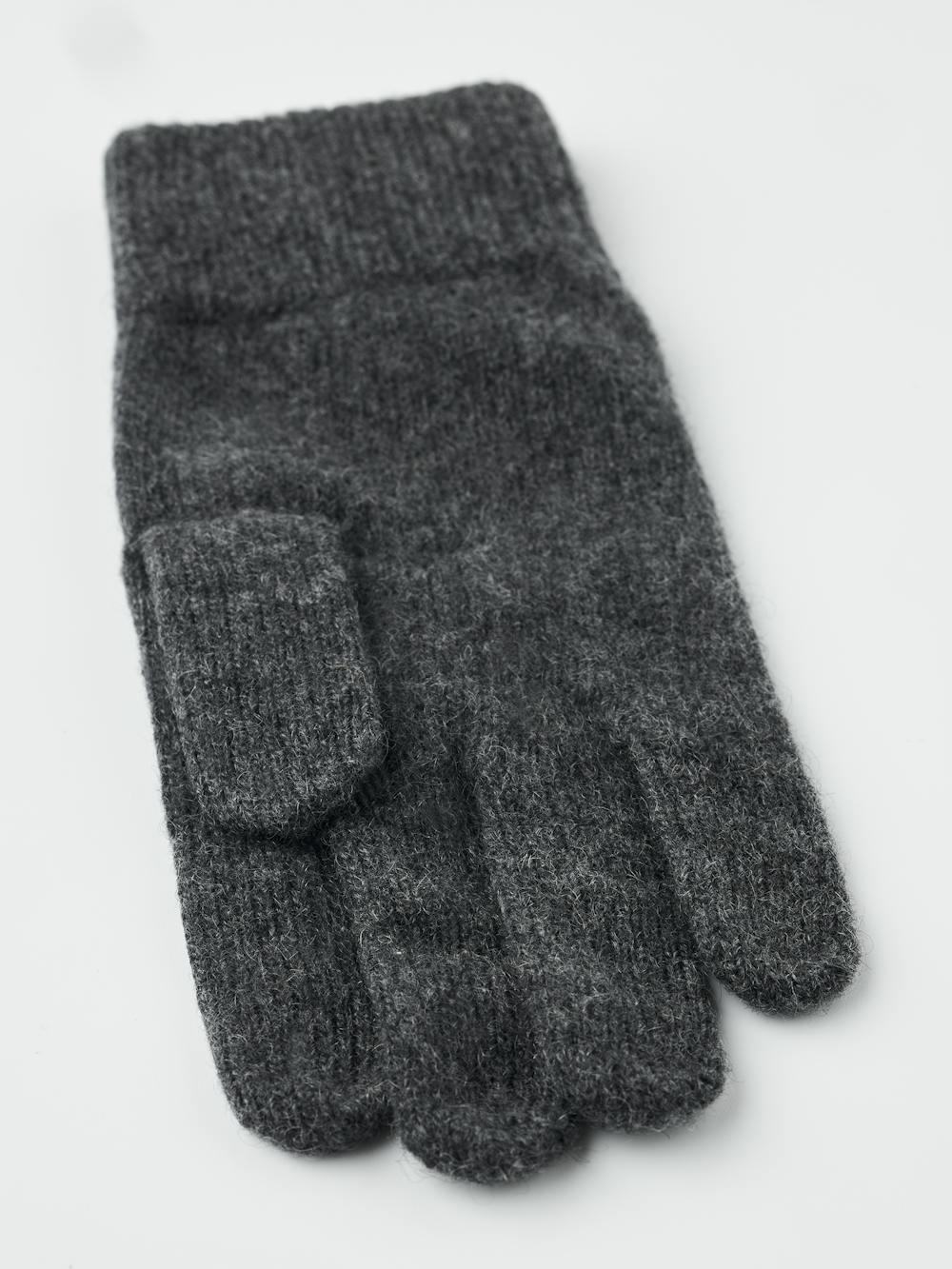 Dark gray knitted cashmere glove (2 of 3)
