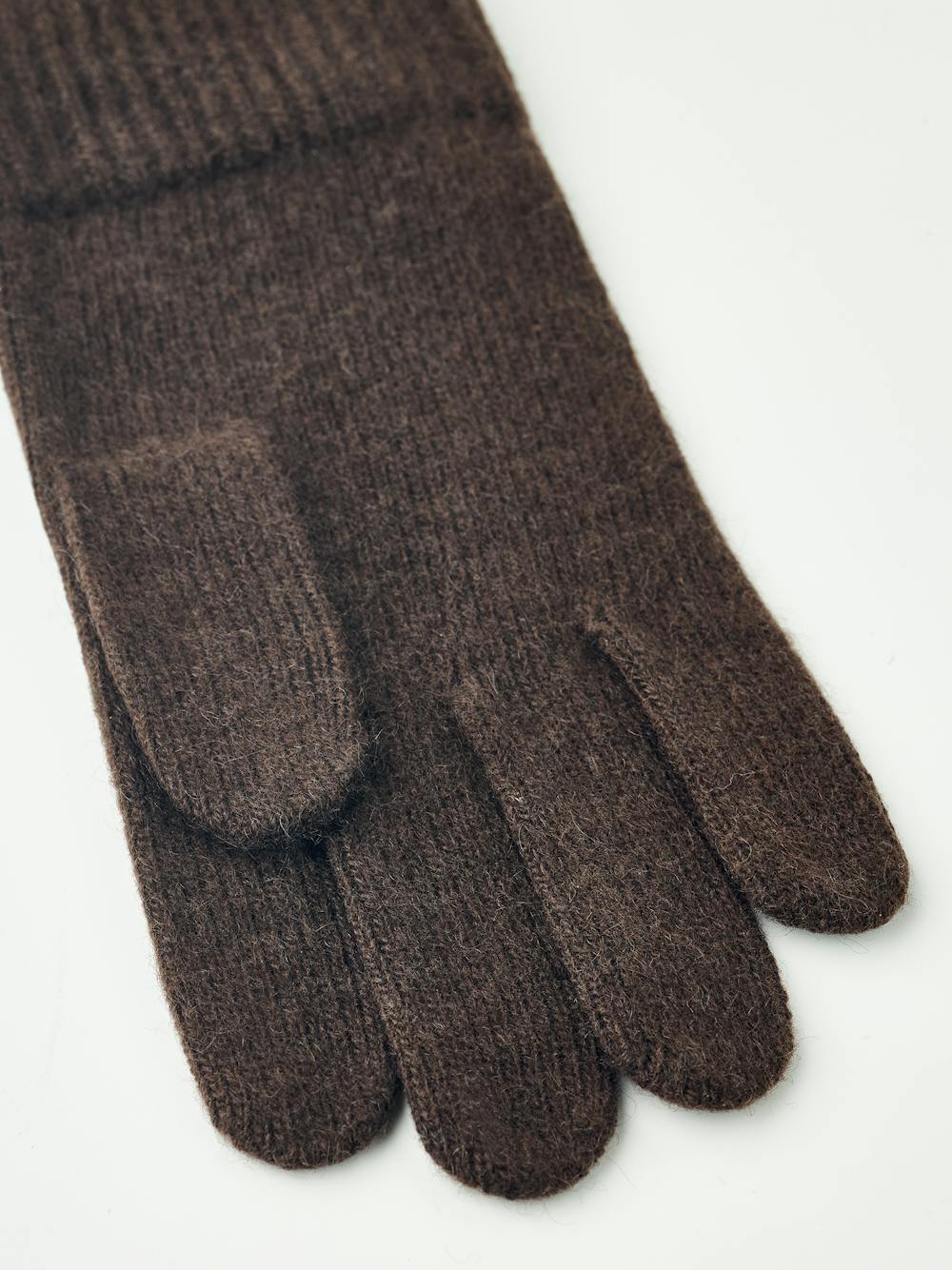 Dark brown knitted cashmere glove (2 of 4)