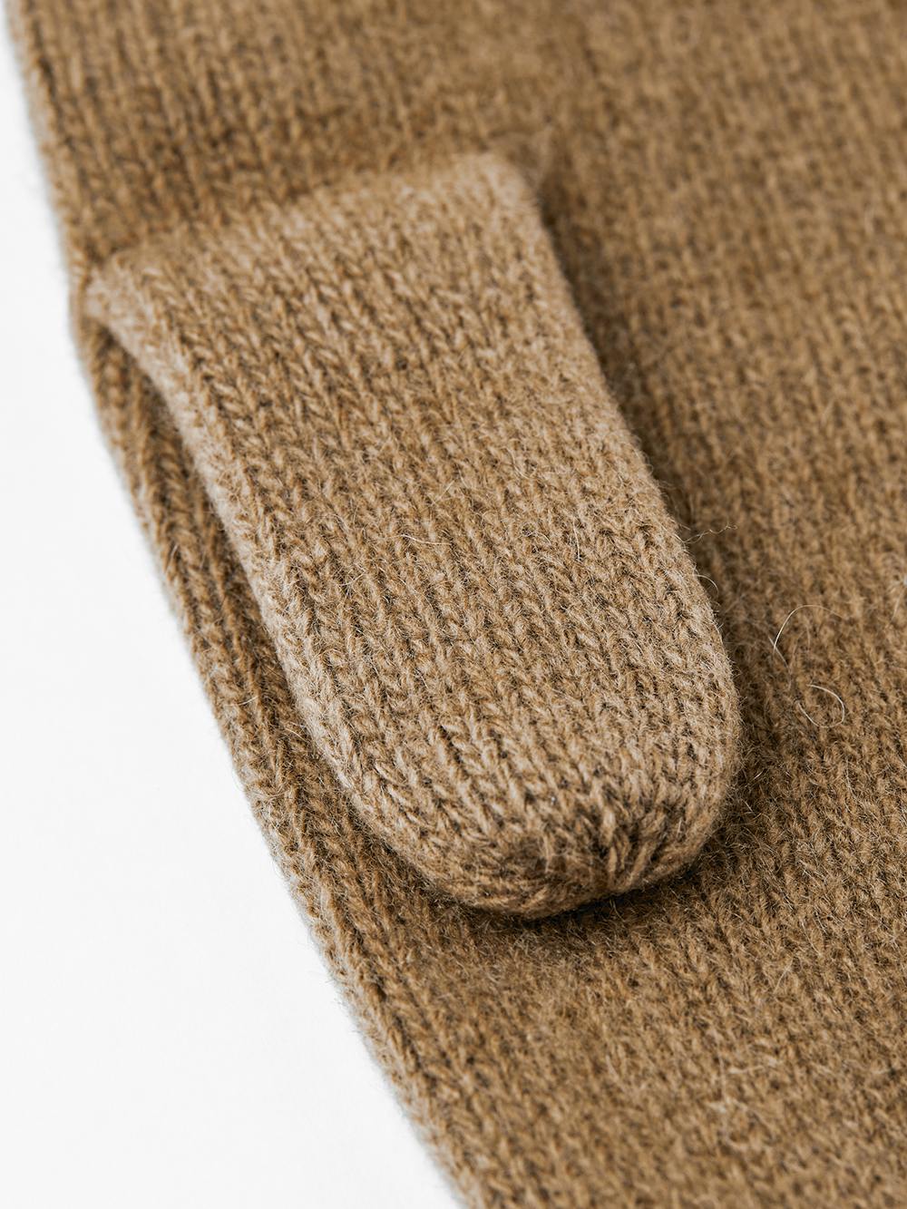 Dark beige knitted cashmere mitten (3 of 3)