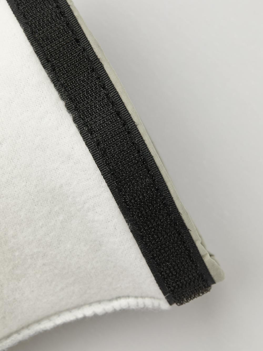 White machine-sewn liner mitten (3 of 4)