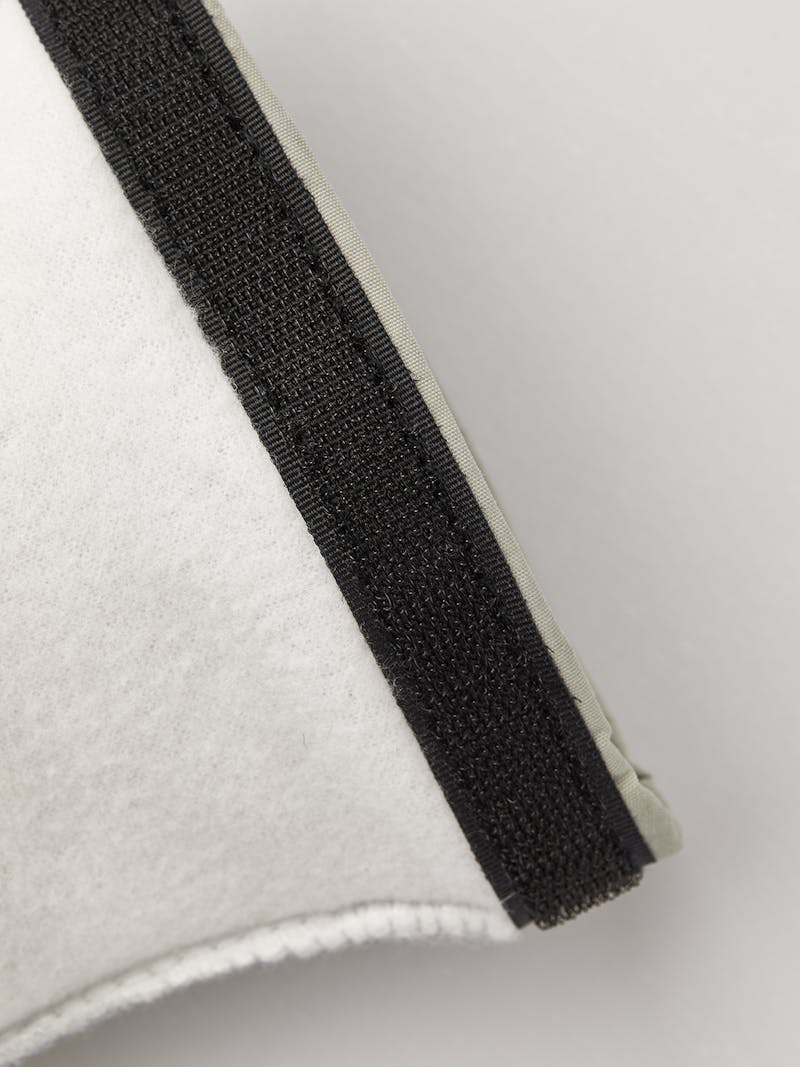 White machine-sewn liner mitten (3 of 4)