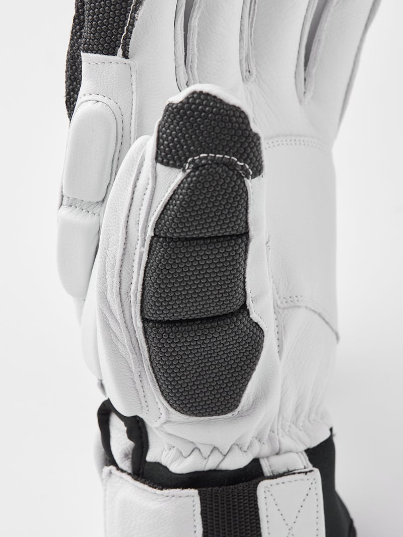 White goat leather ski glove with gray backhand protection 
 (2 of 4)