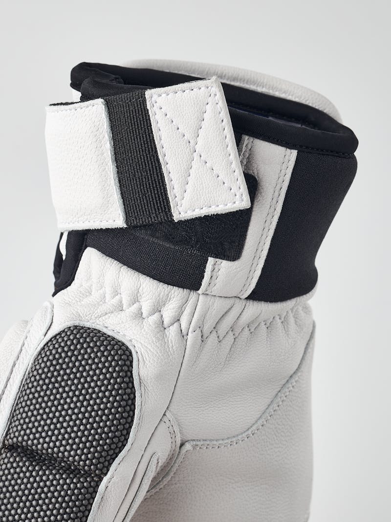 Gripen GS 5-finger in der Farbe White/navy (3 oder 5)