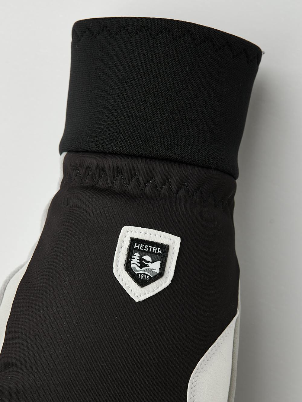 Black fabric mitten with gray palm  (4 of 5)