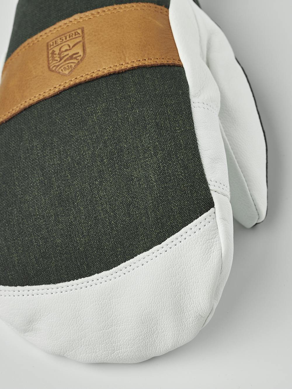 Dark green mitten with white goat leather palm and wrist strap (3 of 8)