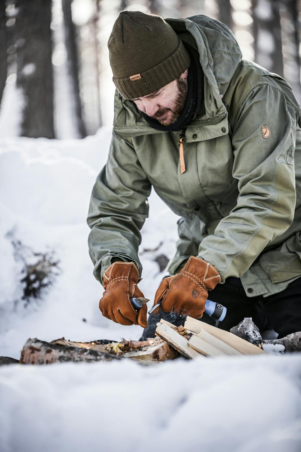 Brown cow nubuck outdoor glove (2 of 9)