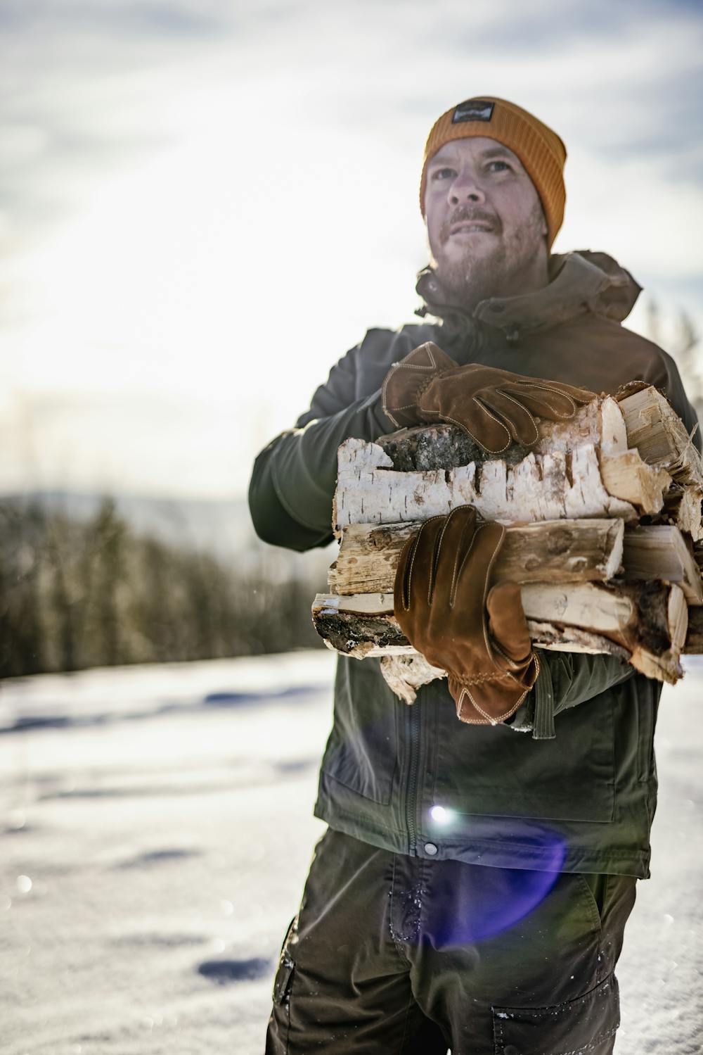 Brown cow nubuck outdoor glove  (5 of 9)