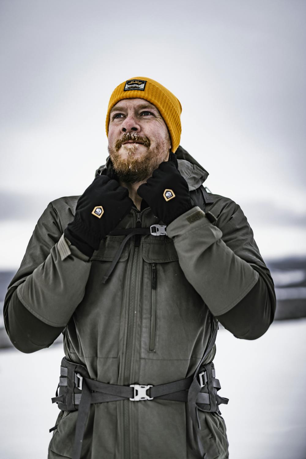 Black windproof merino wool inner glove with touch function (4 of 11)