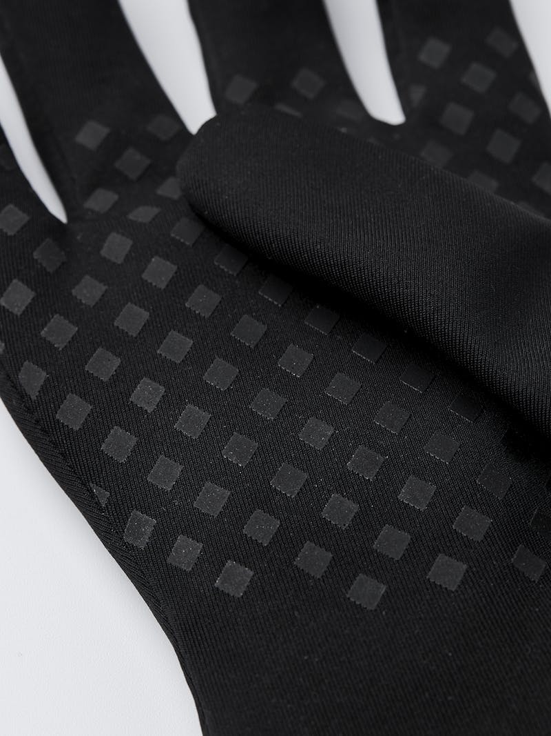 Infinium Stretch Liner Light 5-finger in the color Black (5 of 7)