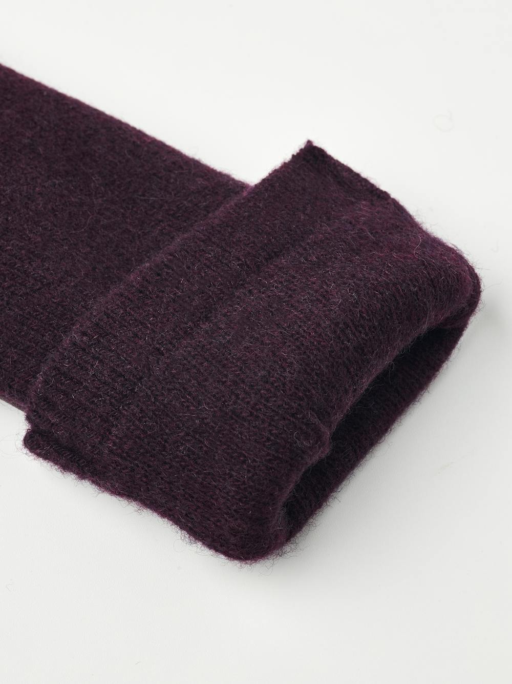 Samantha in the color Dark Plum (4 of 5)