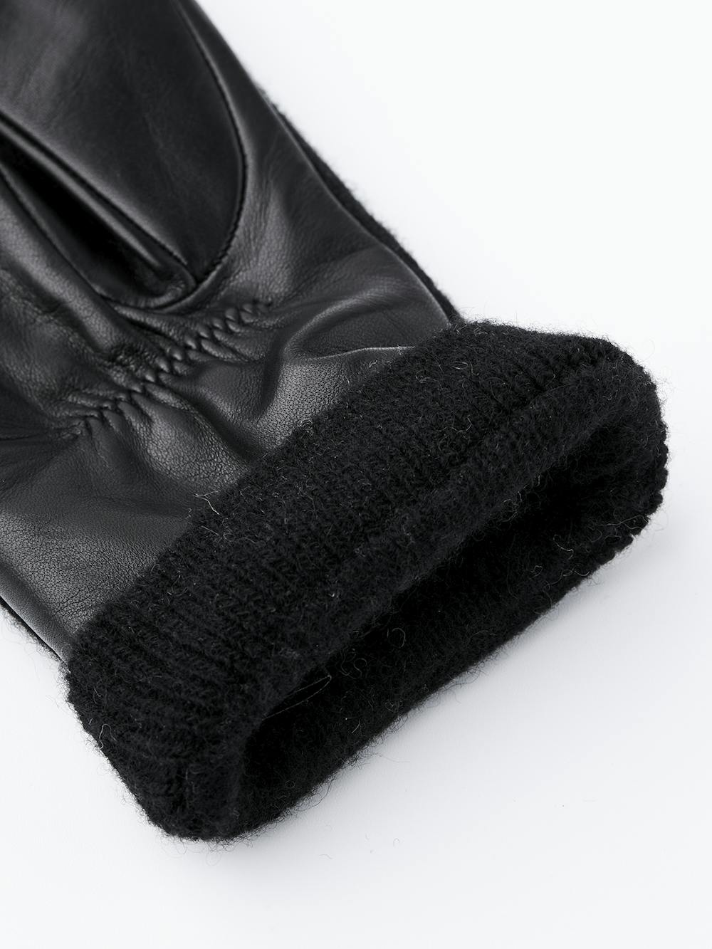 Black machine-sewn hairsheep leather glove with knitted cashmere back
 (2 of 4)