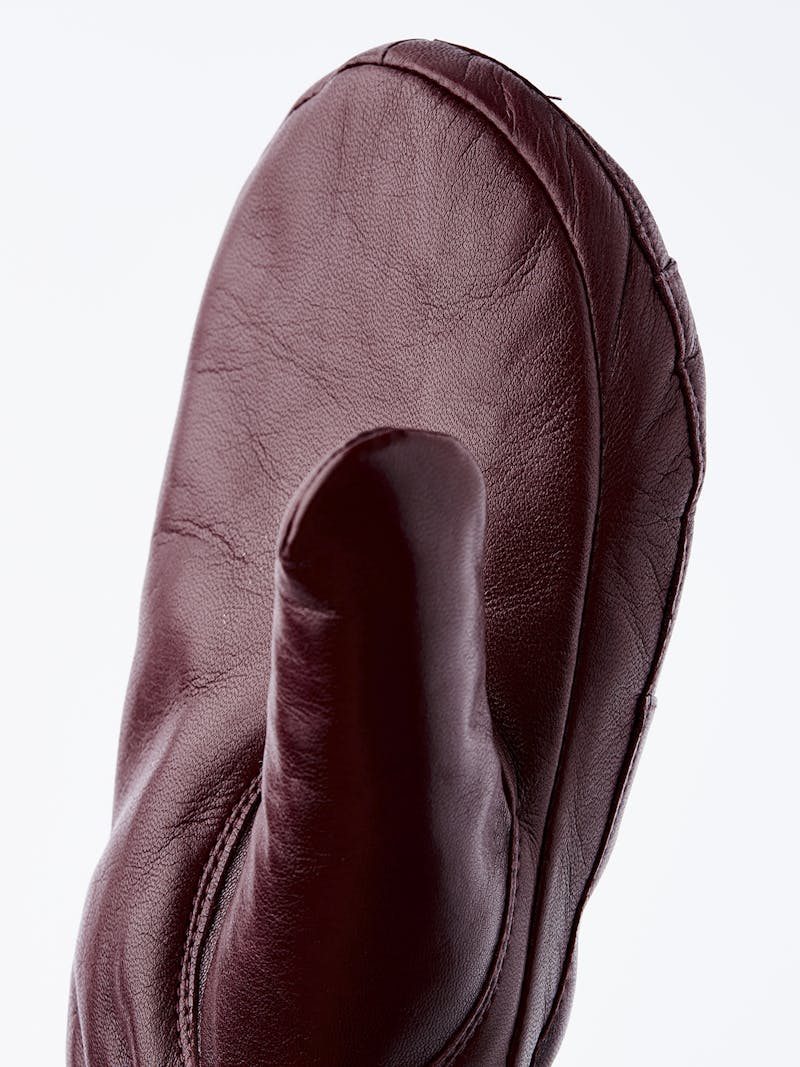 Brown machine-sewn hairsheep leather mitten with elasticated cuff
 (3 of 5)