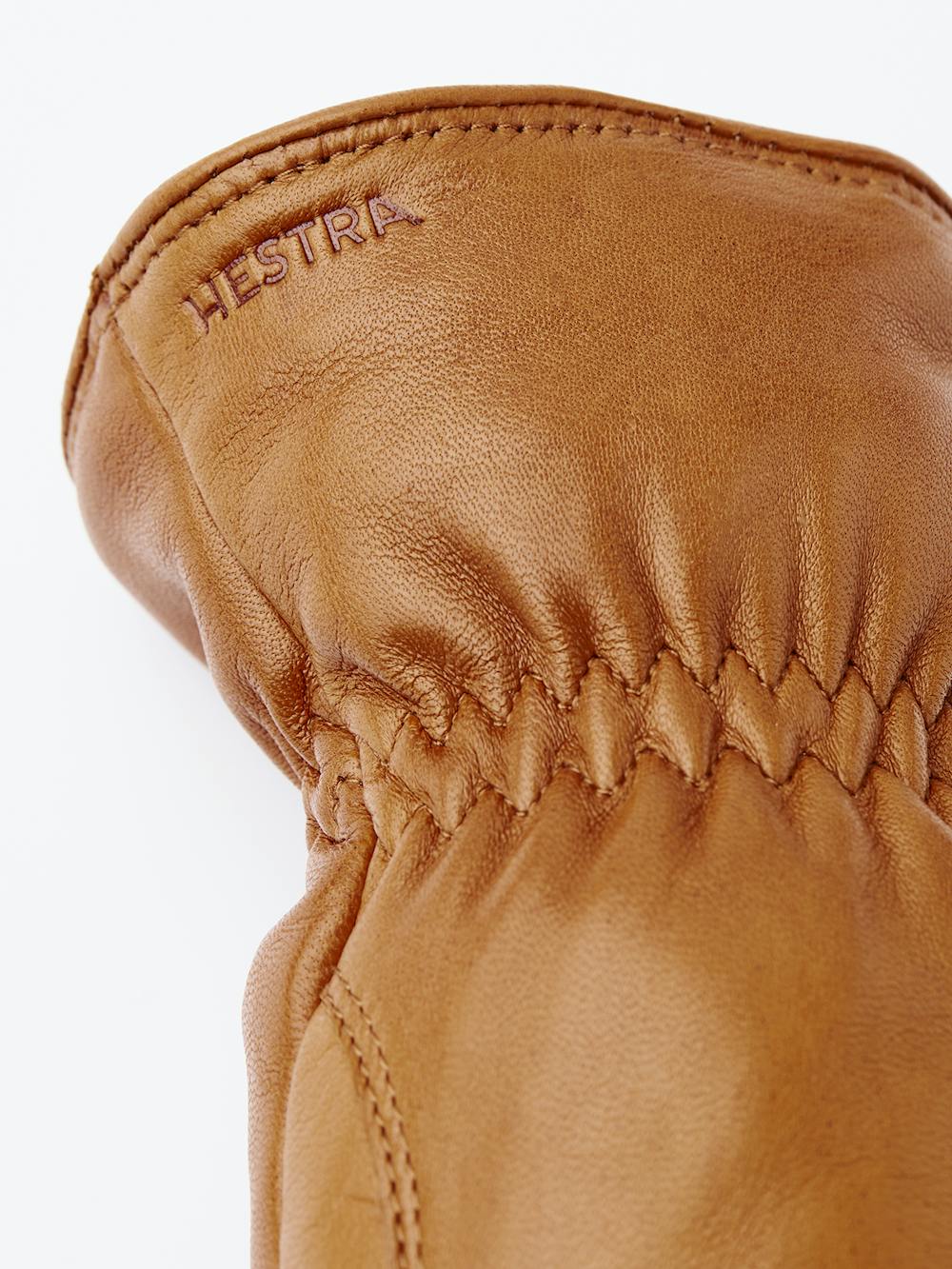 Light brownish-yellow machine-sewn hairsheep leather mitten with elasticated cuff
(2 of 5)