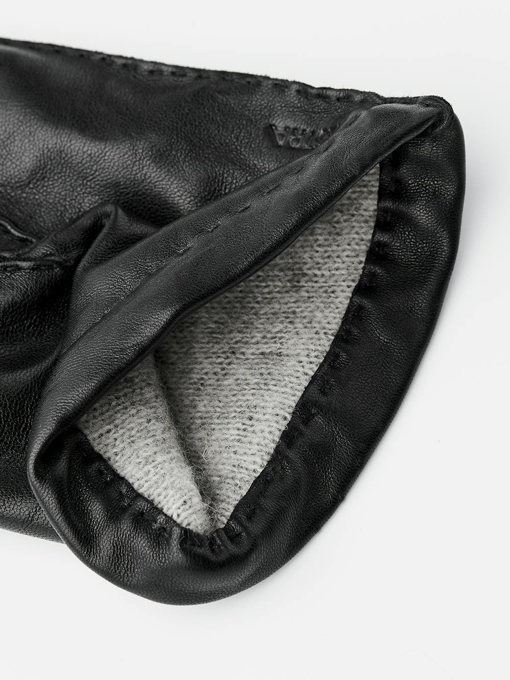 Edwin in the color Black (3 of 4)