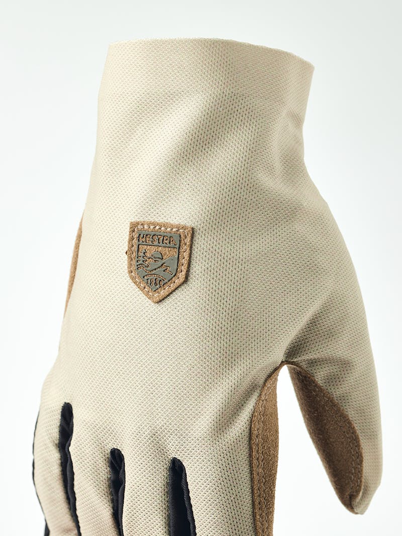 Ventair Long - 5 finger in the color Beige (3 of 5)