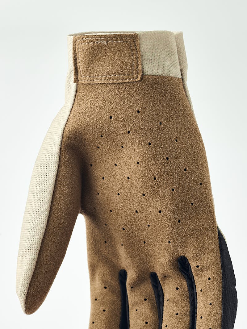 Ventair Long - 5 finger in the color Beige (4 of 5)