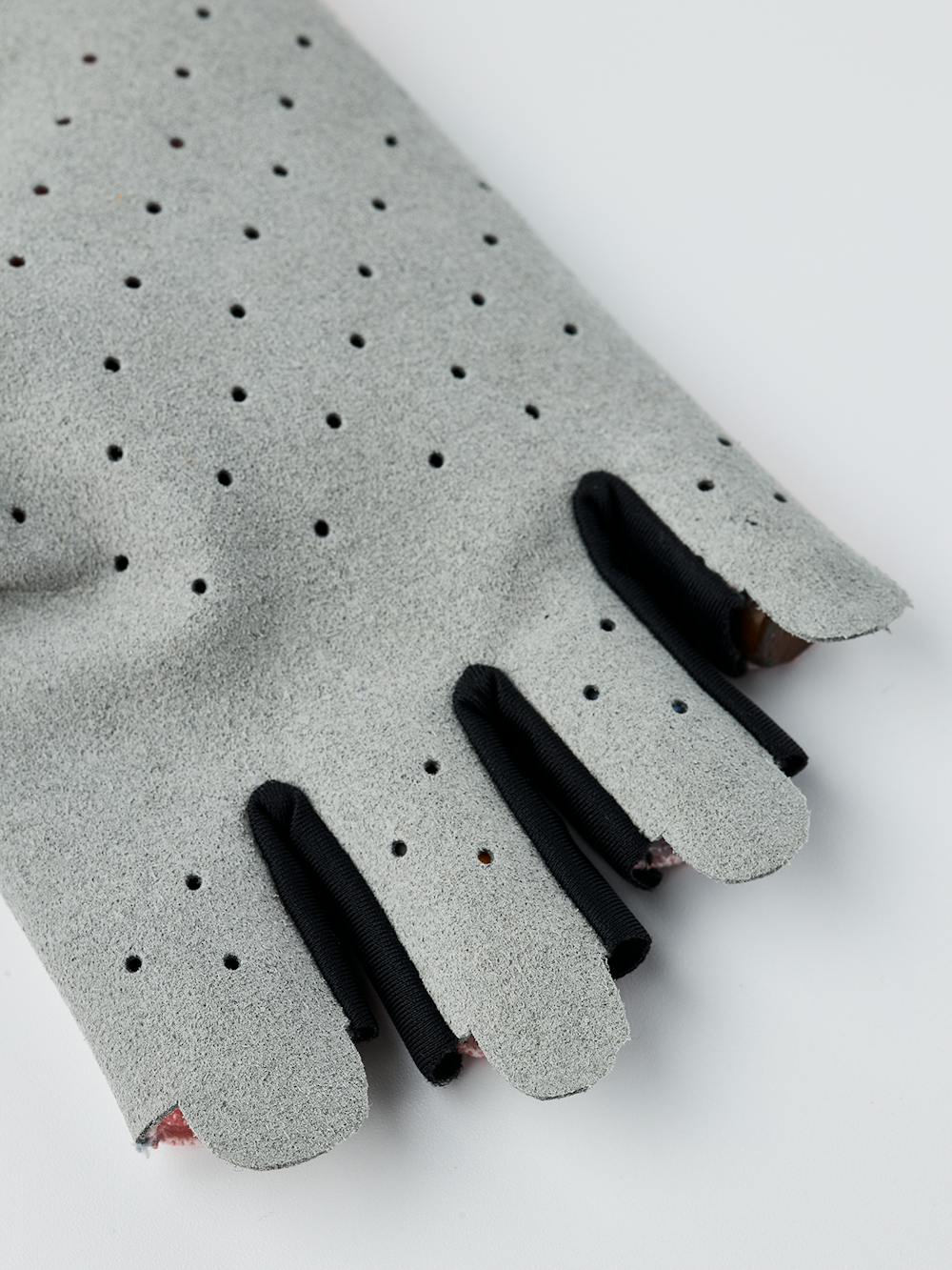 Ventair Short 5-finger in the color Pink (6 of 8)