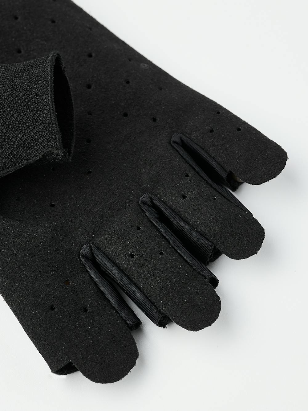 Ventair Short 5-finger in the color Black (4 of 5)