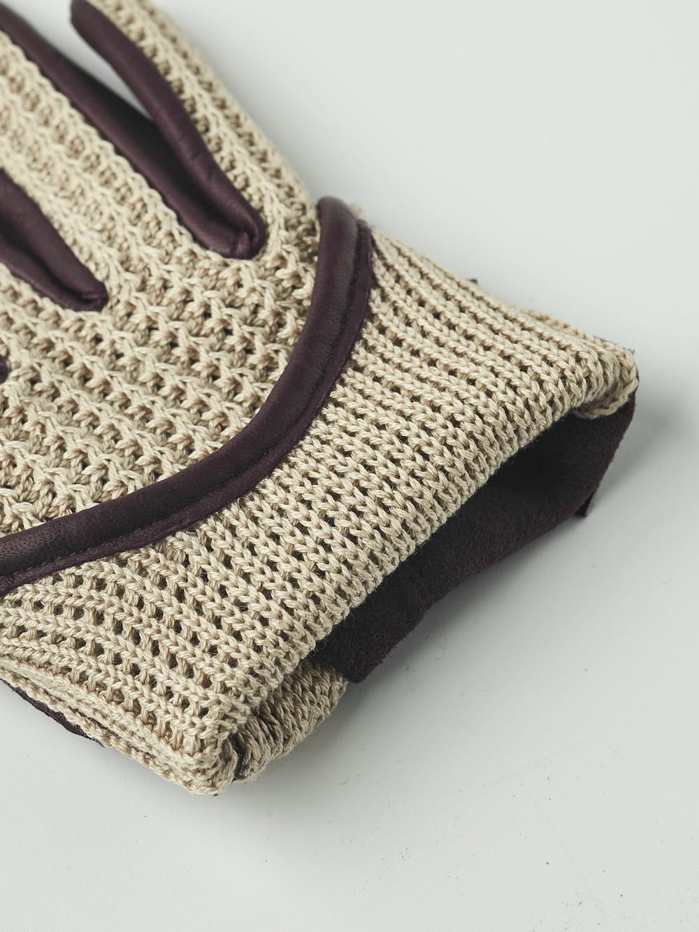 Melissa in the color Dark Plum / Beige (3 of 5)