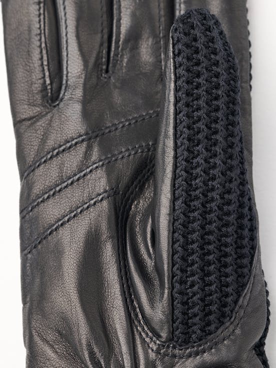 Alternative image for Anna