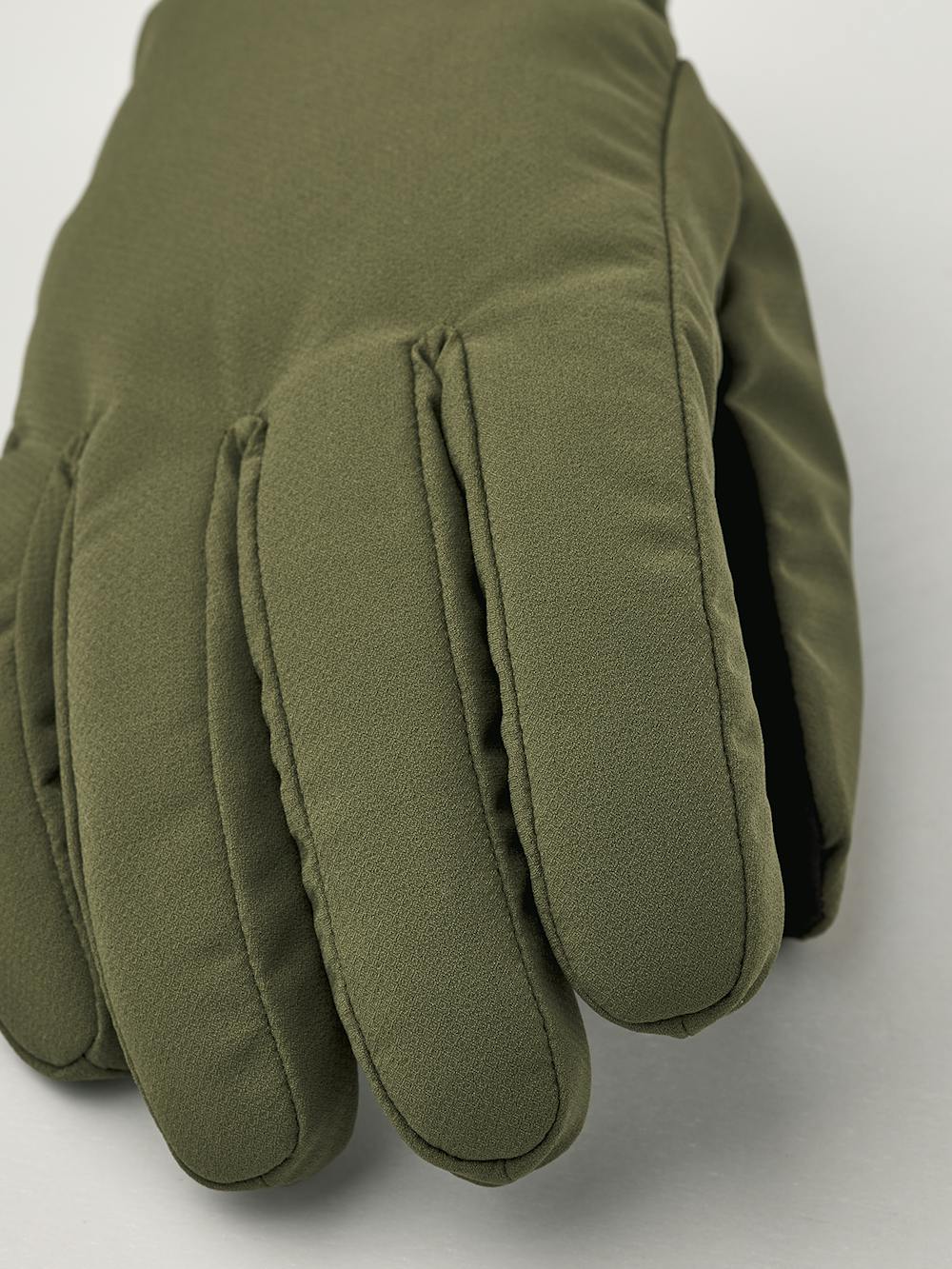 Green fabric glove with elasticated fabric cuff and black palm
(4 of 4)