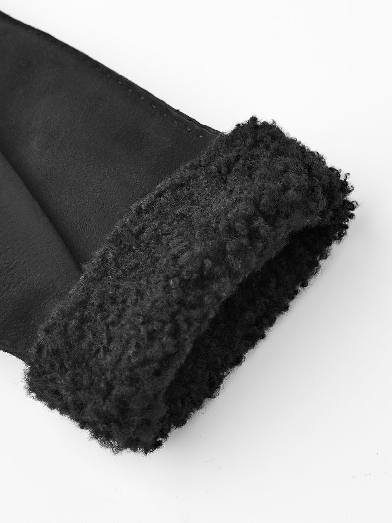 Black hand-sewn fur suede glove
 (6 of 6)
