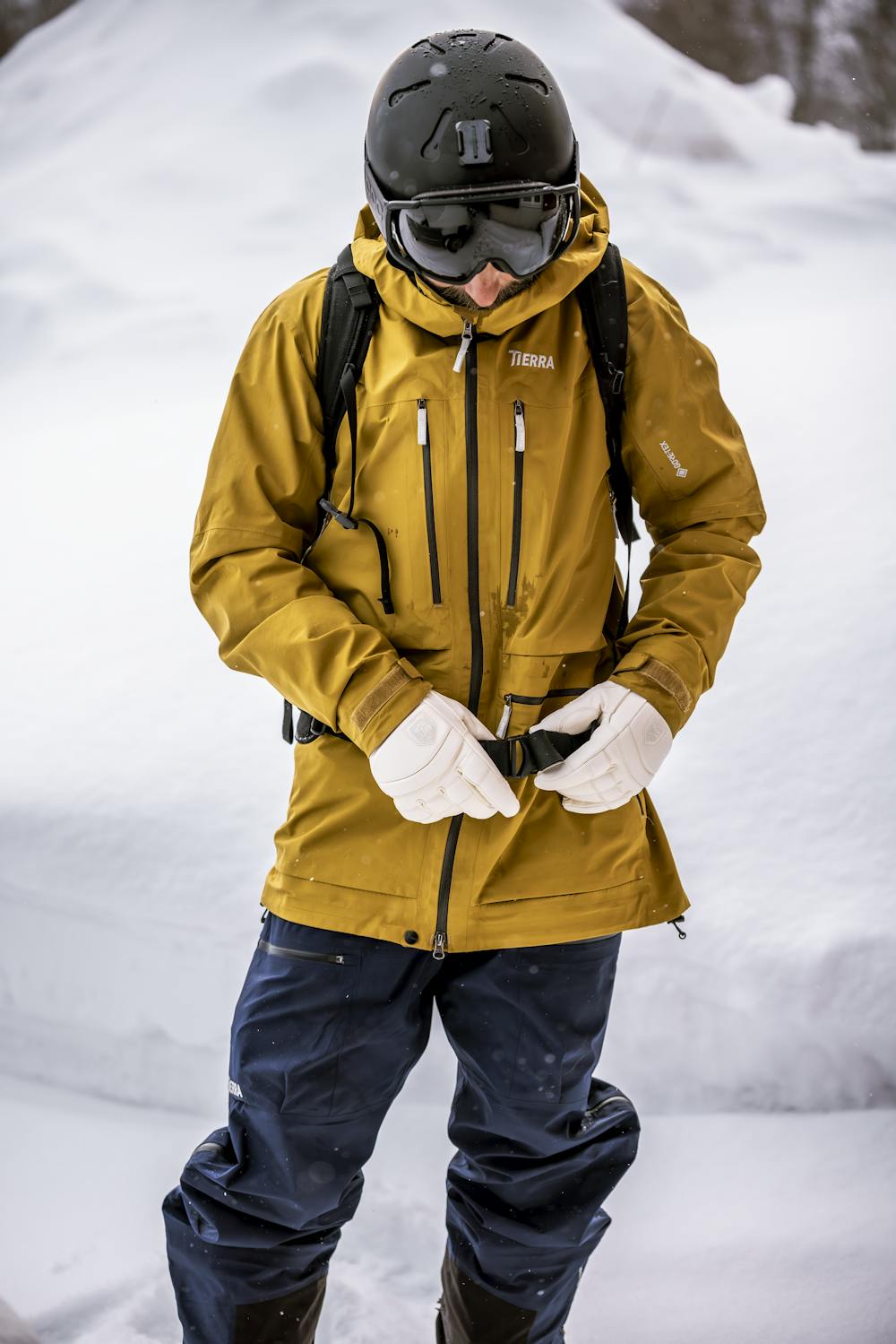 White cow hide ski glove (2 of 8)