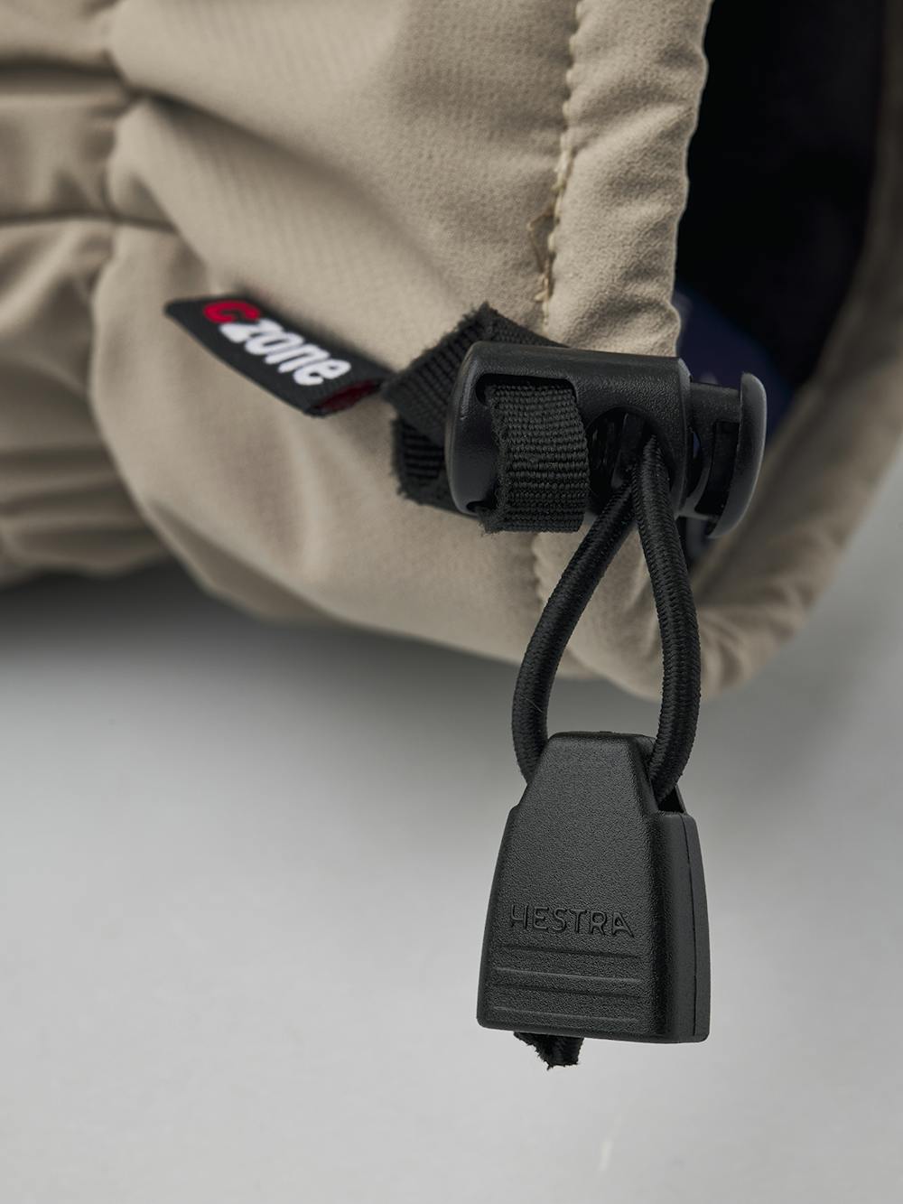 Beige fabric mitten with white goat leather palm (4 of 7)