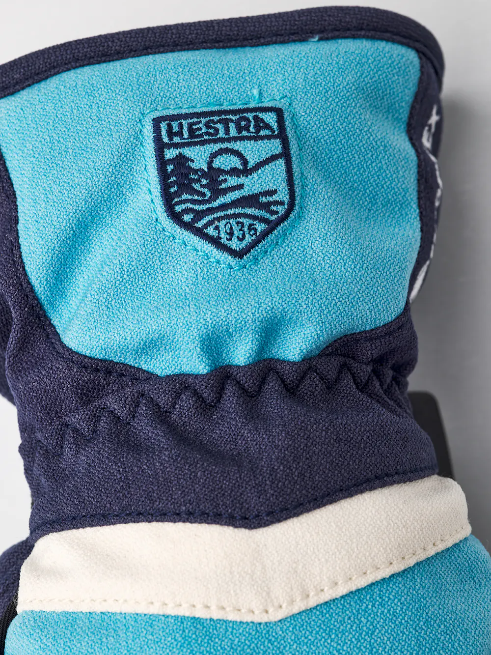 GORE-TEX Atlas Jr. (2 of 6)