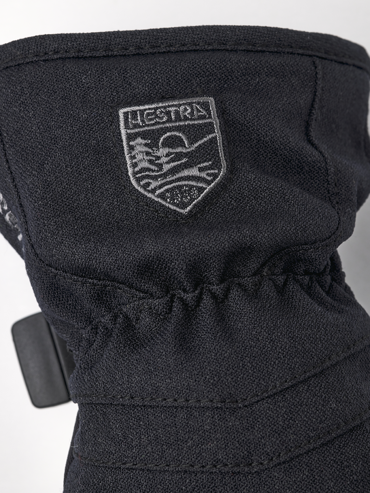 GORE-TEX Atlas Jr. Mitt - Black | Hestra Gloves