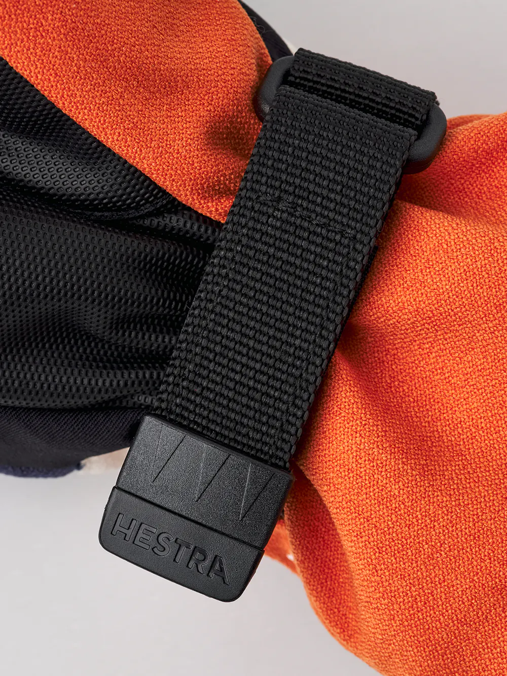 GORE-TEX Atlas Jr. Mitt (4 of 4)