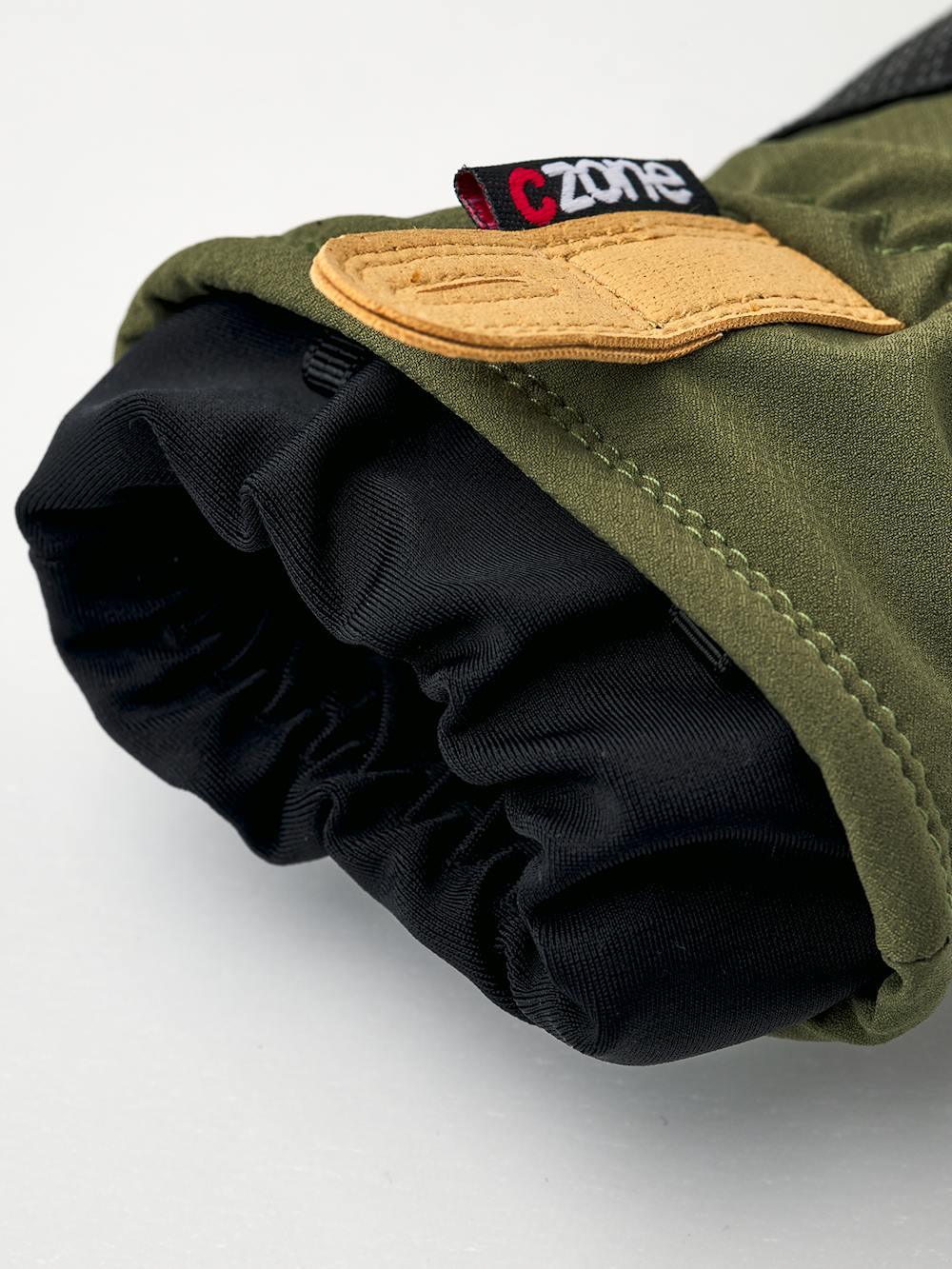 Moss green fabric children’s glove (3 of 5)